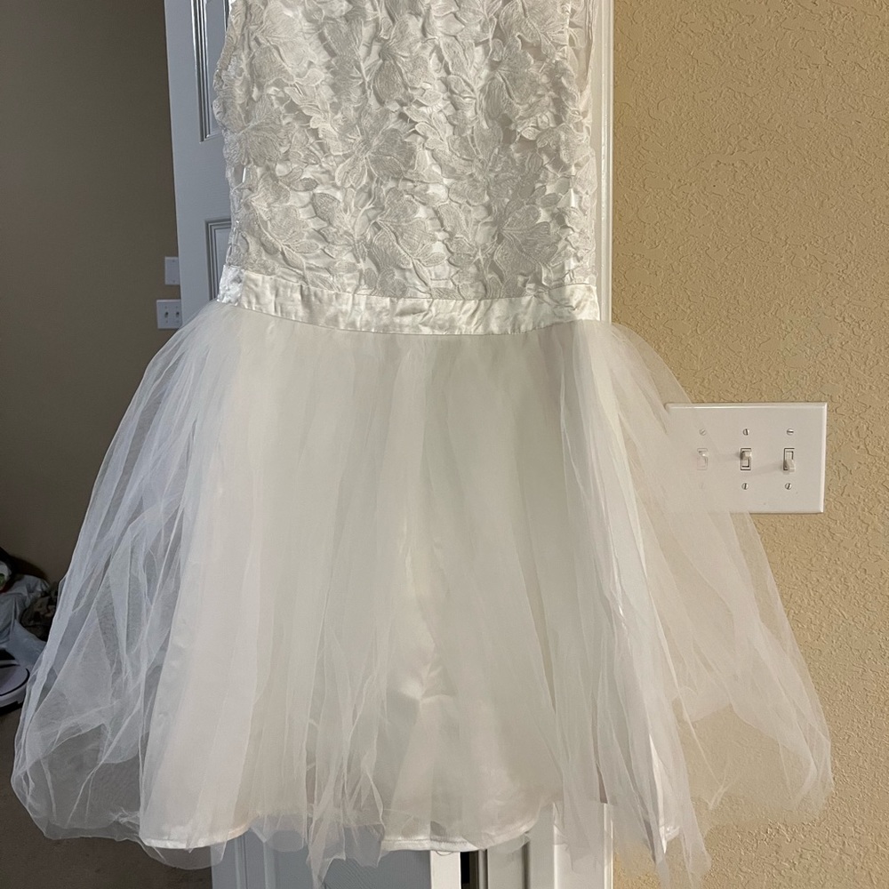White mini tulle and lace dress